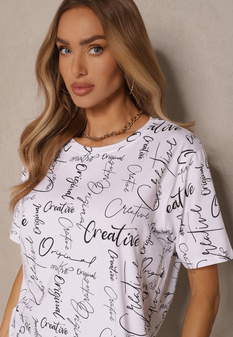 Biały Bawełniany T-shirt o Kroju Oversize z Ozdobnym Nadrukiem Aveneli