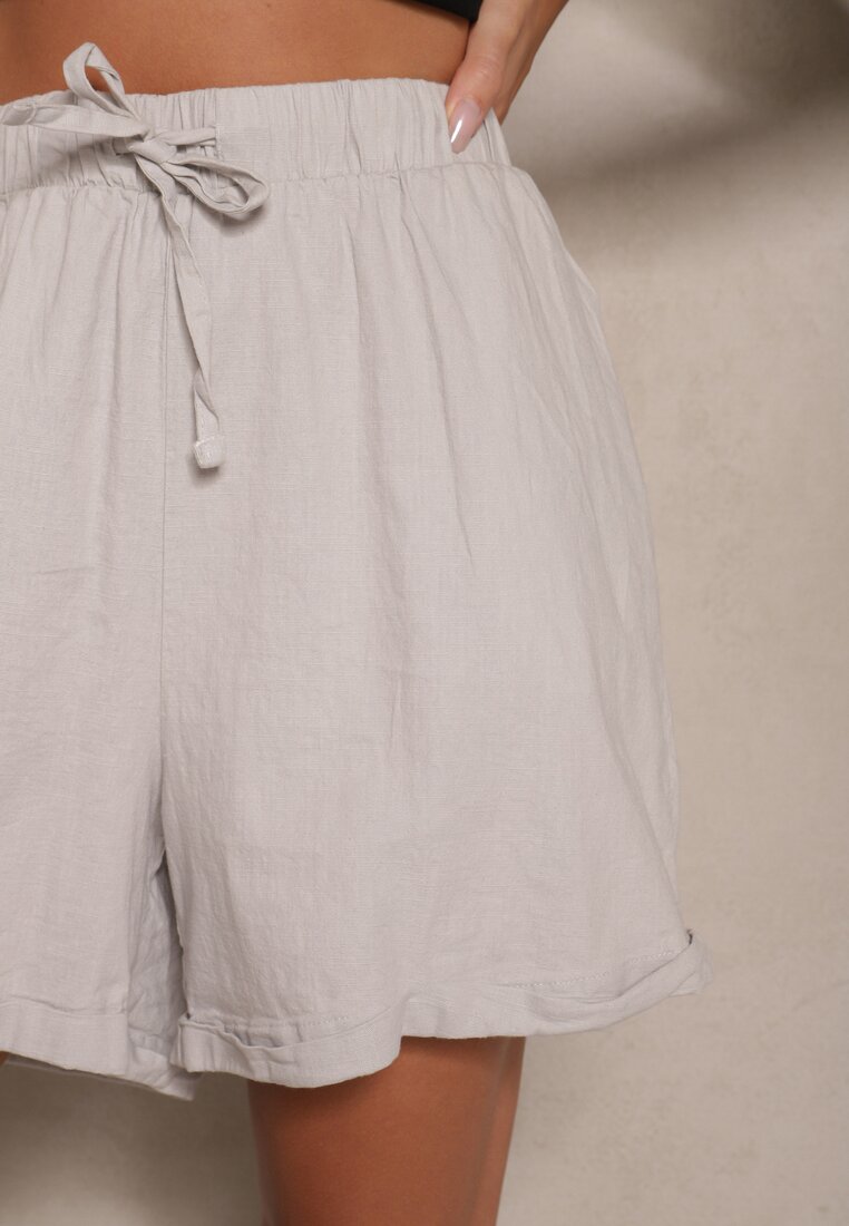 Pantaloni scurți Sarilora Gri