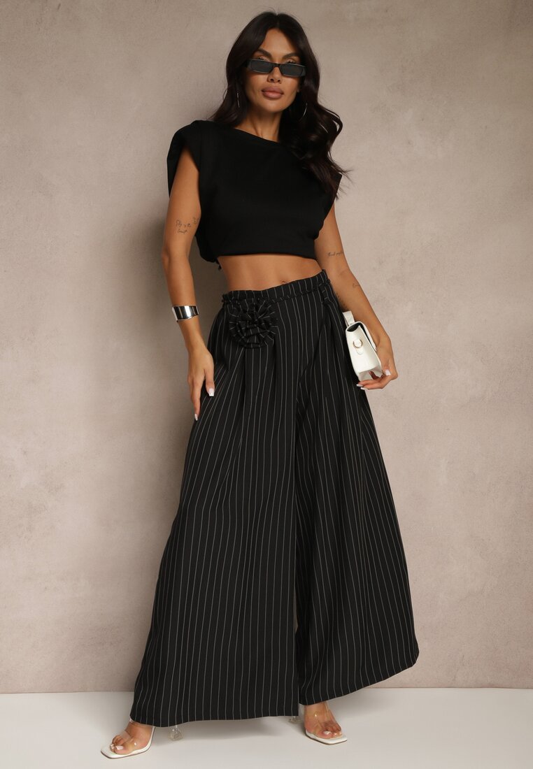 Czarne Spodnie Palazzo High Waist Ozdobione Broszką Kwiatem Folassea