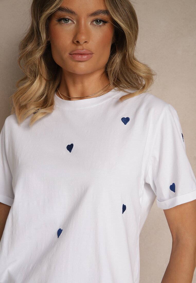 Biało-Niebieski Bawełniany T-shirt z Motywem Serc Aramiraa
