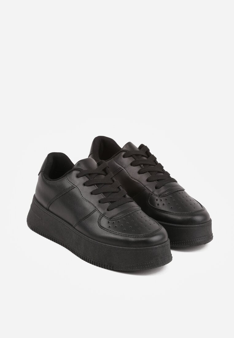 Czarne Kultowe Sneakersy na Grubej Podeszwie z Perforacją na Nosku Lissina