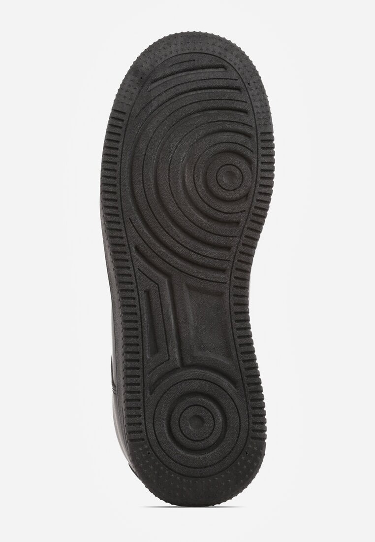 Czarne Kultowe Sneakersy na Grubej Podeszwie z Perforacją na Nosku Lissina