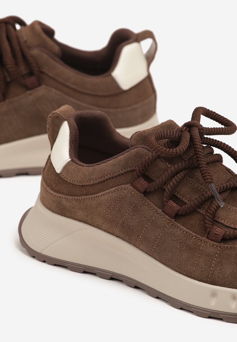 Brązowe Zamszowe Sneakersy z Wkładką ze Skóry Naturalnej Dolavienne