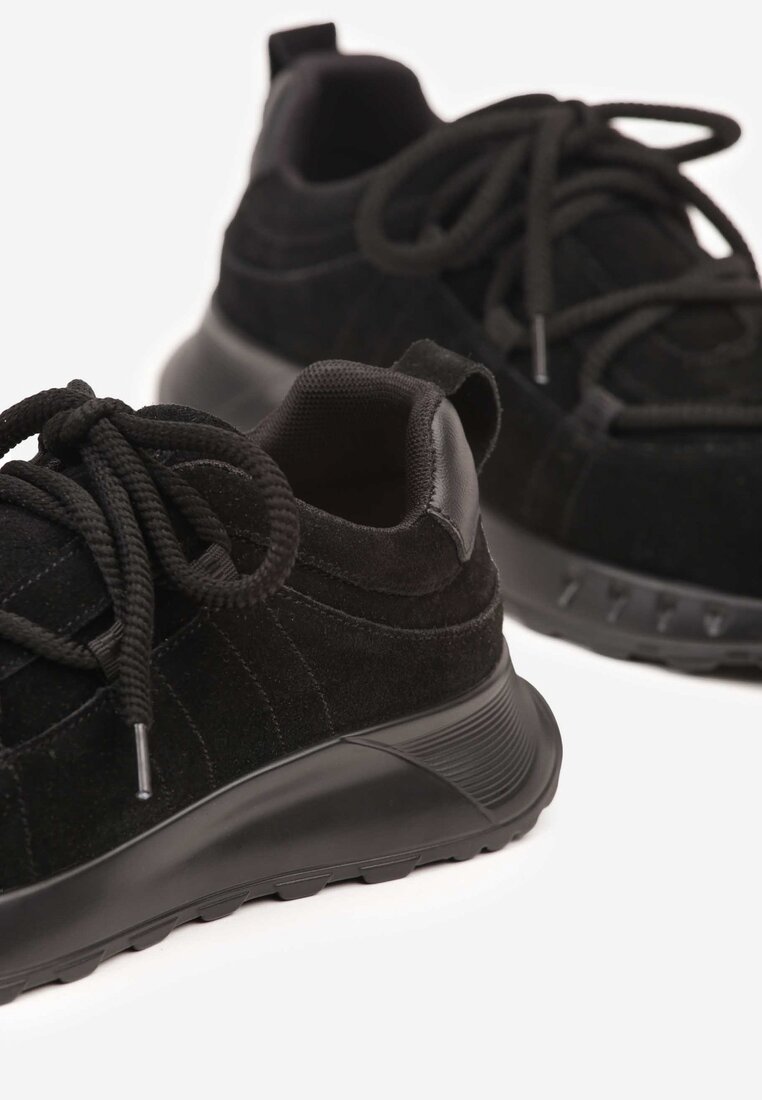 Czarne Zamszowe Sneakersy z Wkładką ze Skóry Naturalnej Dolavienne