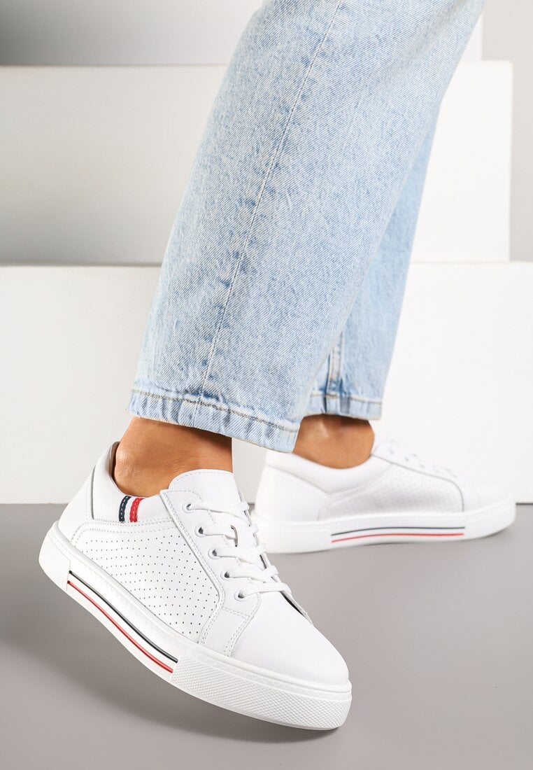 Białe Sneakersy Tenisówki ze Skóry Naturalnej Zdobione Perforacją Tillirene