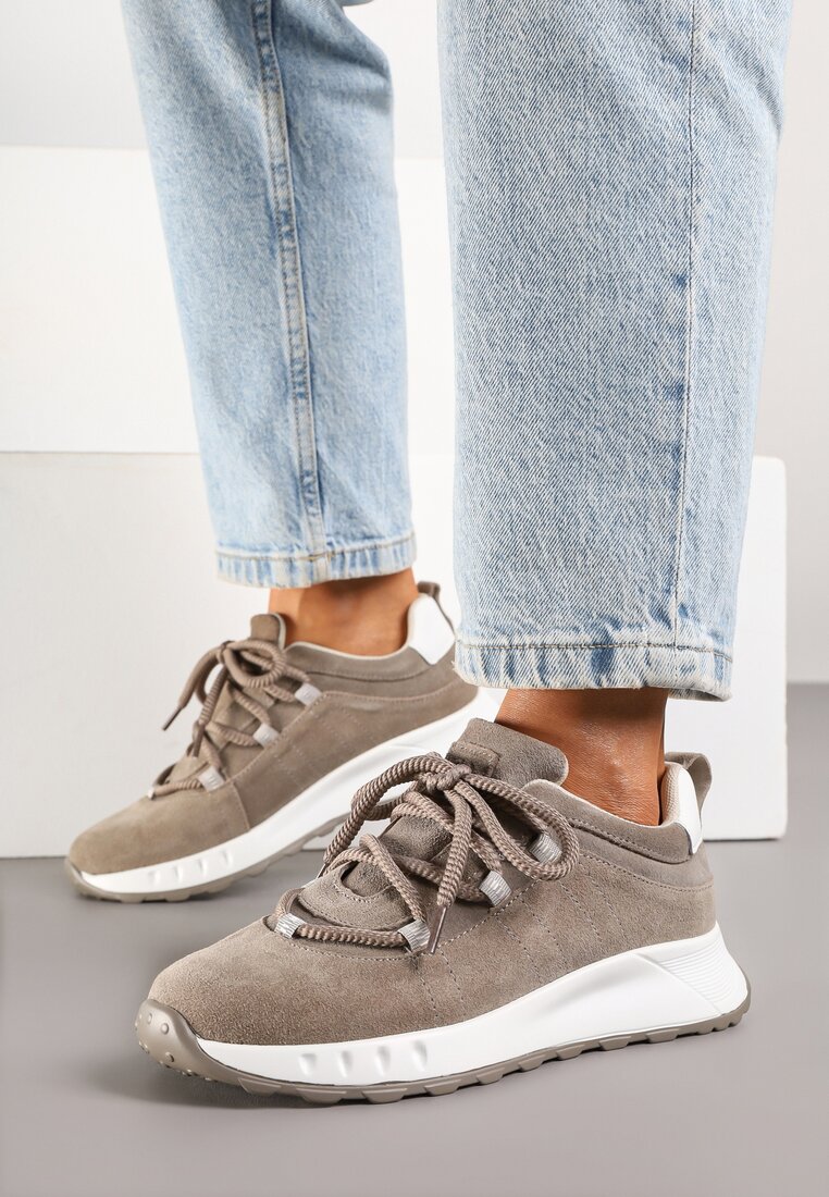Ciemnobeżowe Zamszowe Sneakersy z Wkładką ze Skóry Naturalnej Dolavienne