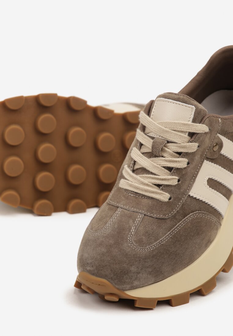 Ciemnobeżowe Sneakersy ze Skóry Naturalnej Ozdobione Geometrycznym Wzorem Melassea