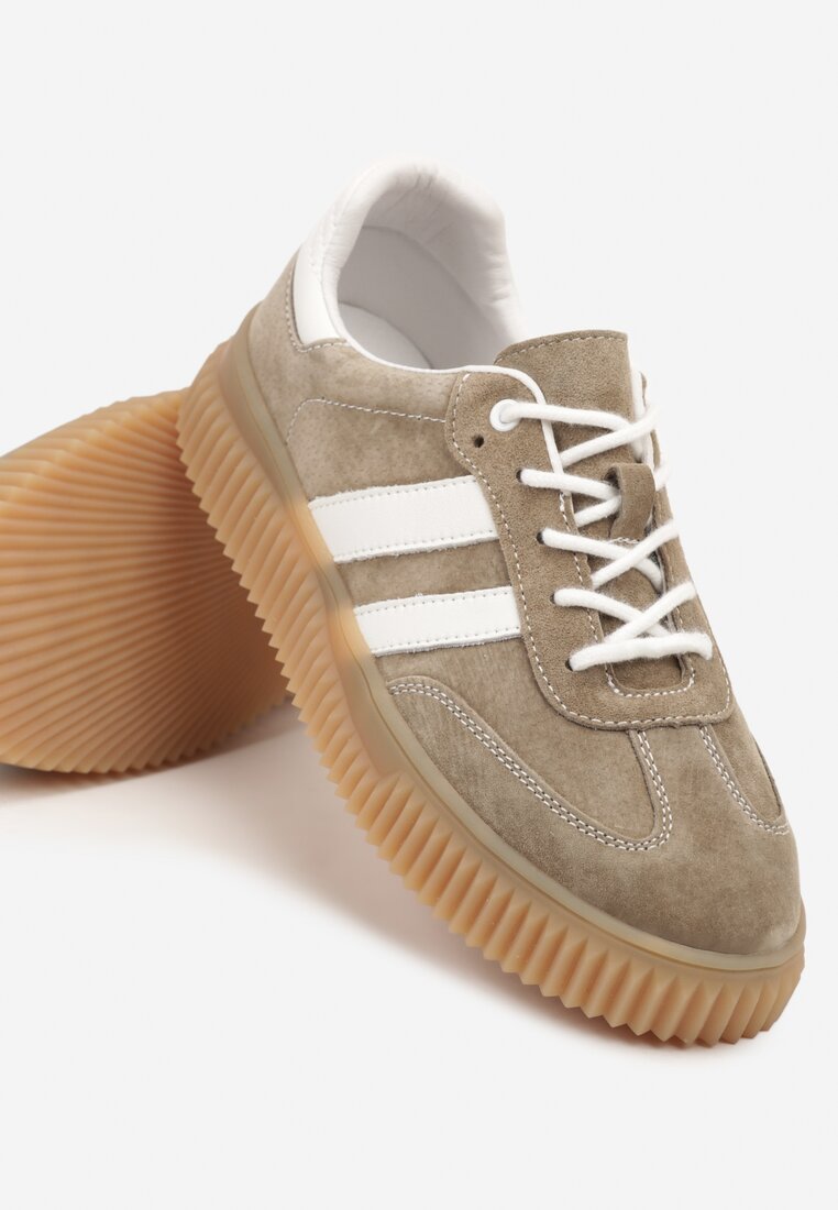 Ciemnobeżowe Sneakersy Tenisówki z Wkładką ze Skóry Naturalnej Ozdobione Tłoczeniem Meluella