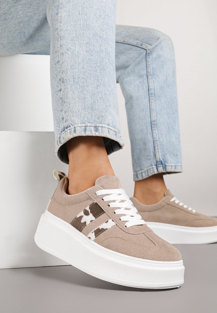 Ciemnobeżowe Sneakersy Klasyczne Tenisówki na Grubej Podeszwie z Koturnem i Paskami Ozdobionymi Printem  w Łaty Adessia