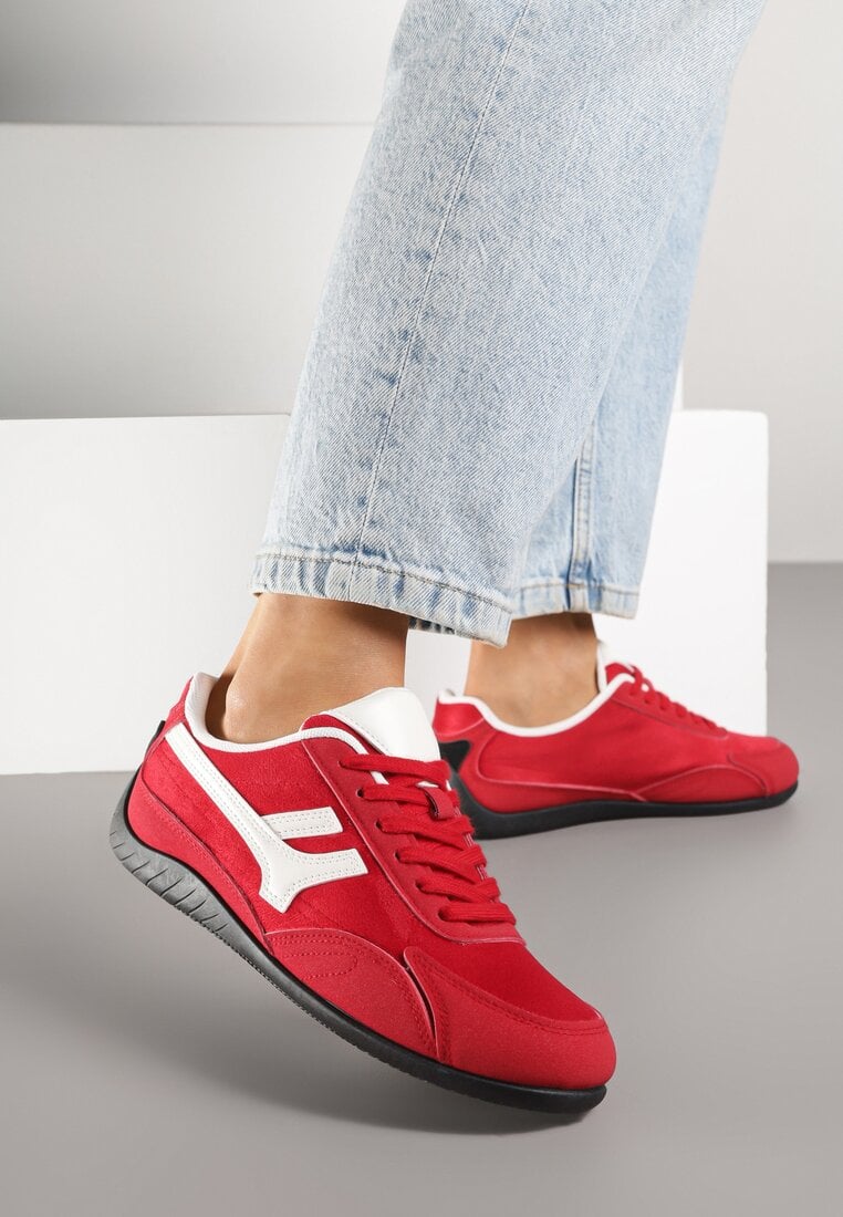 Czerwone Sneakersy z Geometrycznym Motywem Arpolia