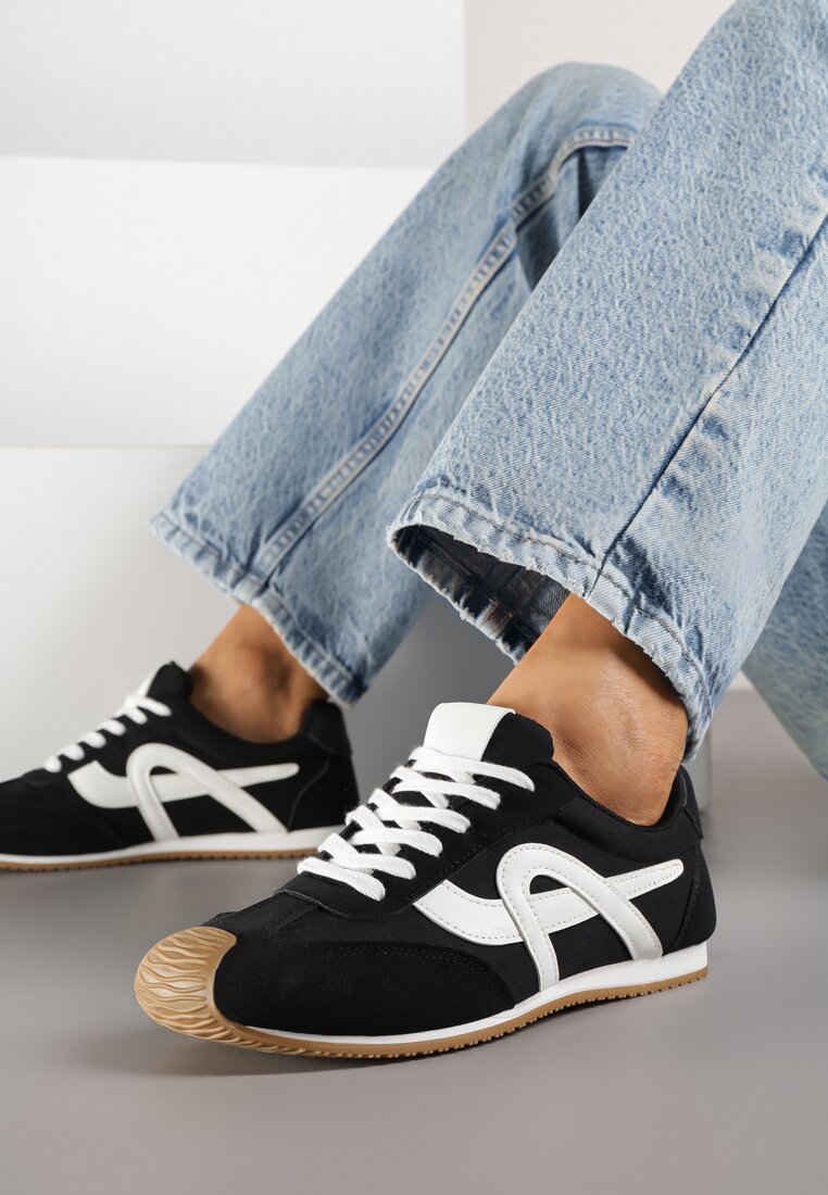 Czarne Sneakersy z Geometrycznym Wzorem Arnenta