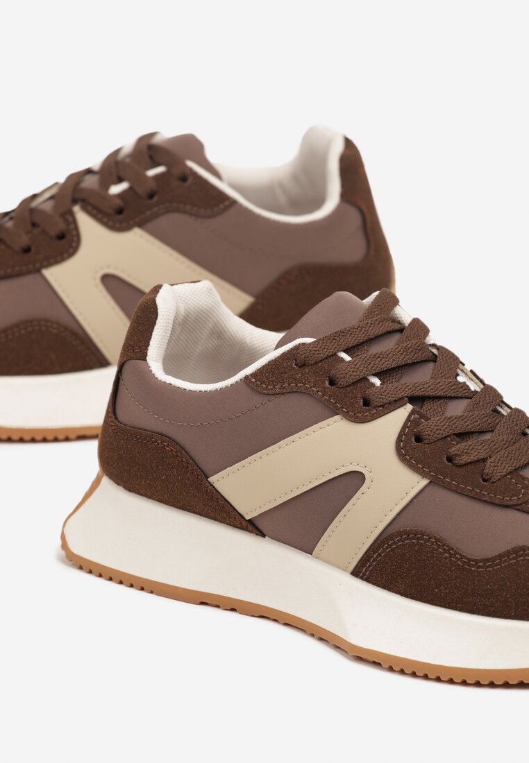 Brązowe Sneakersy na Płaskiej Podeszwie z Geometryczną Wstawką w Panterkę Sewla