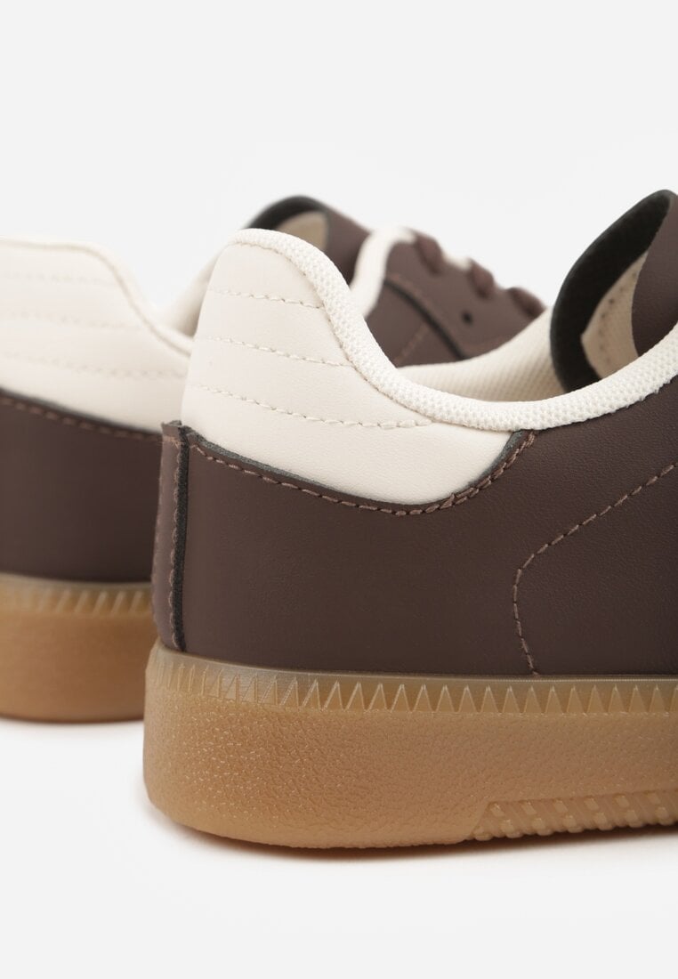 Brązowe Casualowe Sneakersy na Płaskiej Podeszwie z Paskami Jereria