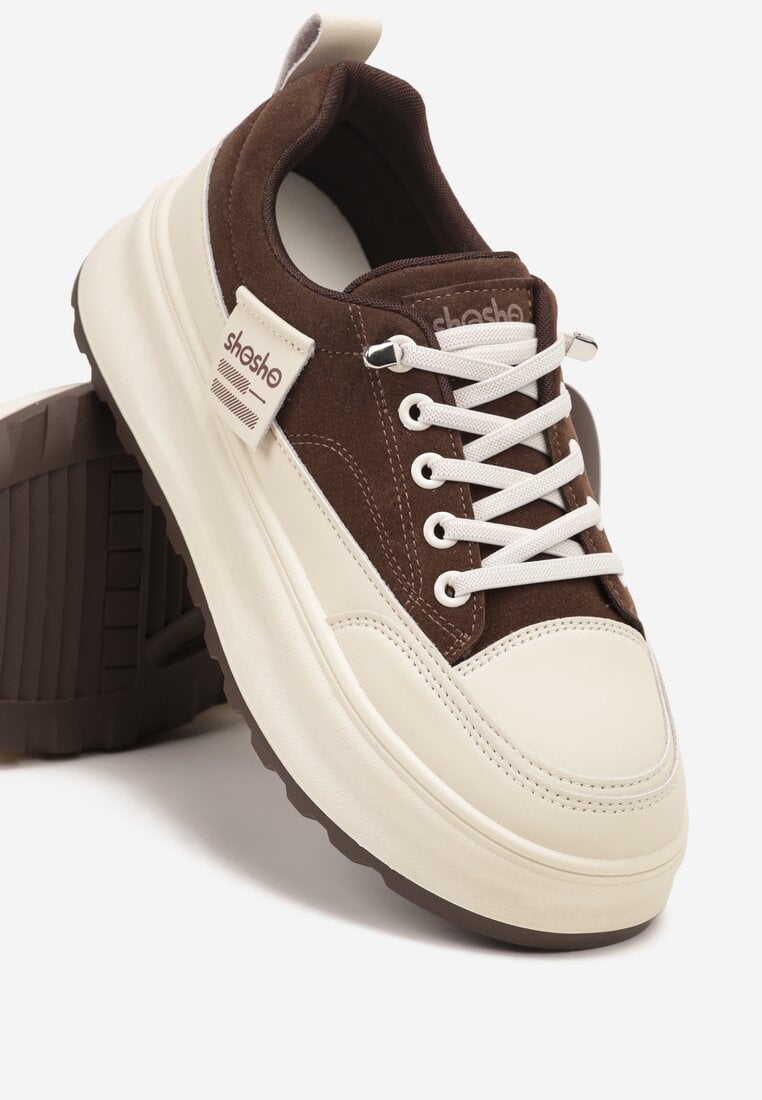 Brązowe Sneakersy na Tłoczonej Platformie Ozdobione Napisami  Naliase