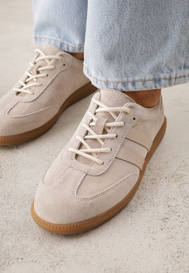 Beżowe Płaskie Sneakersy ze Skóry Naturalnej z Ozdobnymi Paskami Nelarielis