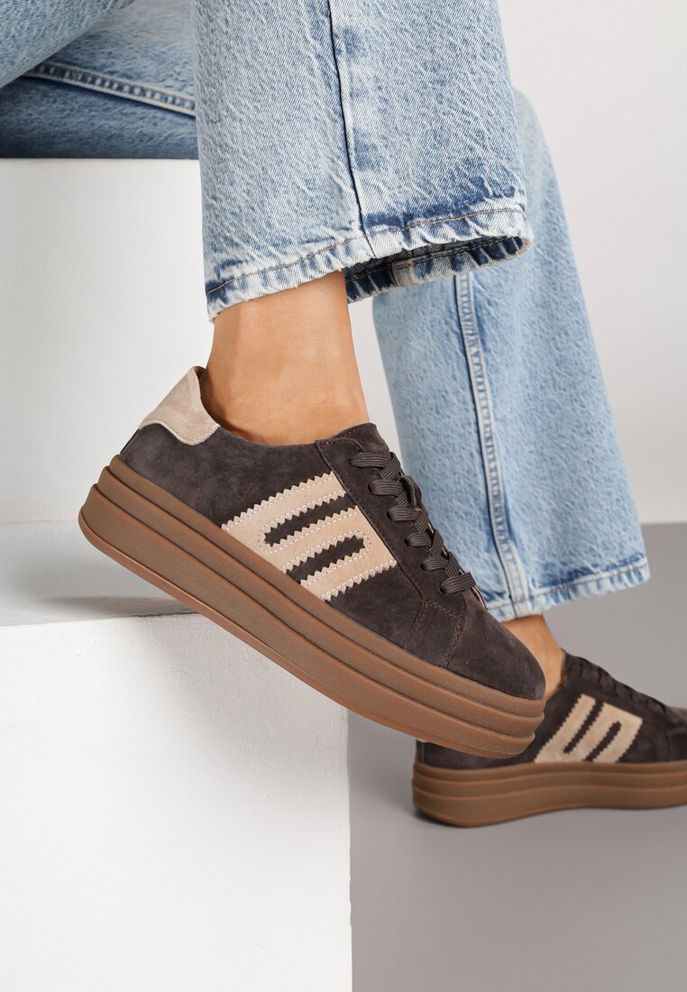 Ciemnobrązowe Sneakersy Zamszowe na Platformie z Wkładką ze Skóry Naturalnej i Aplikacją Rilarina