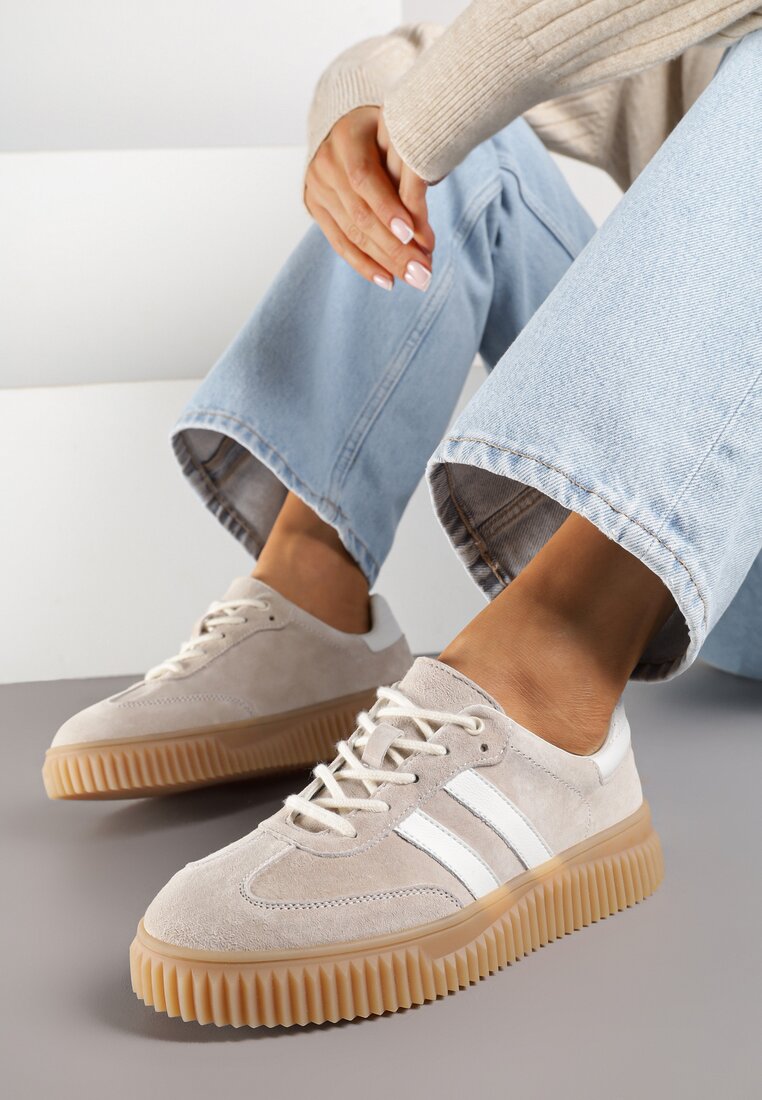Ciemnobeżowe Zamszowe Sneakersy w Stylu Kultowych Tenisówek ze Skórzaną Wkładką Tenannia