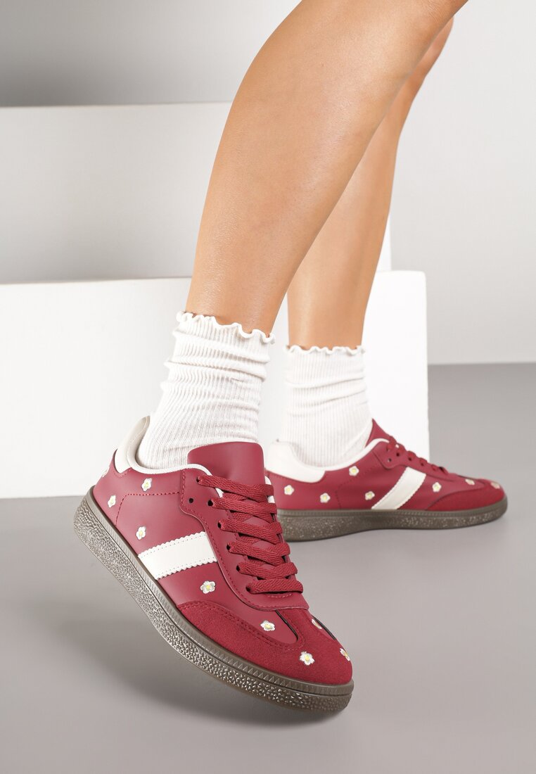Bordowe Sneakersy Tenisówki Ozdobione Kwiatkami Zummine
