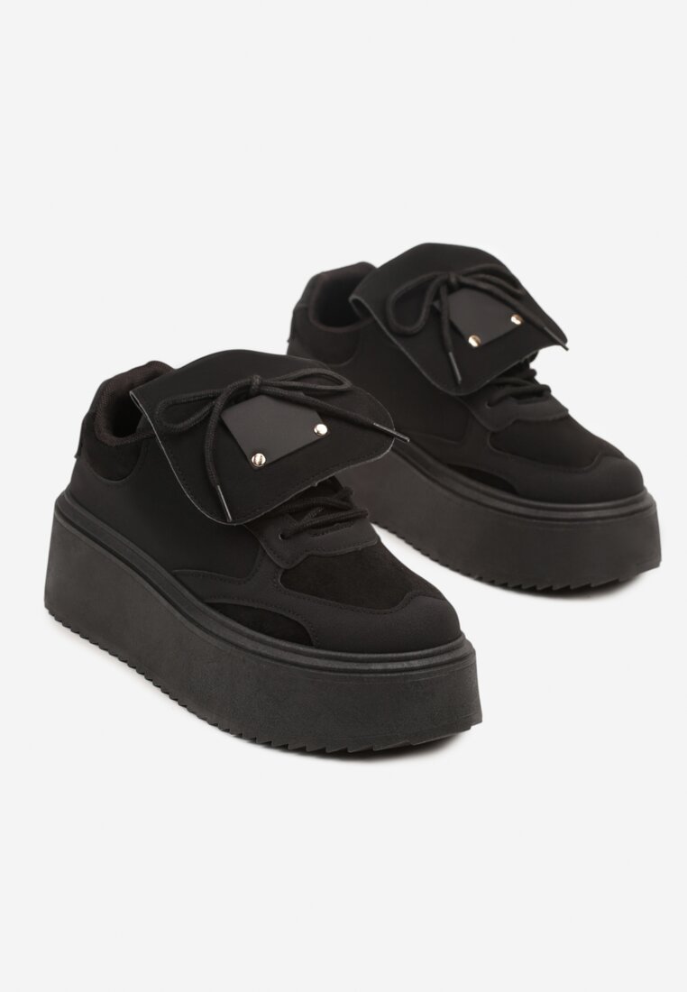 Czarne Sneakersy Ozdobione Kokardą i Wywiniętym Językiem Ivalione