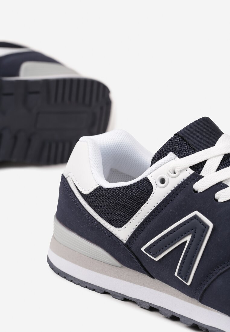 Granatowe Sneakersy Ozdobione Geometrycznym Motywem Rilenessa