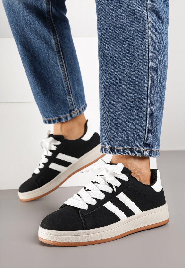 Czarno-Białe Sneakersy z Geometrycznym Wzorem Rillomia