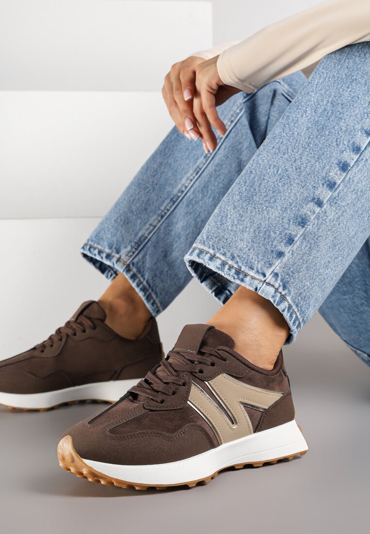 Brązowe Sneakersy Ozdobione Geometrycznym Motywem Rilameia