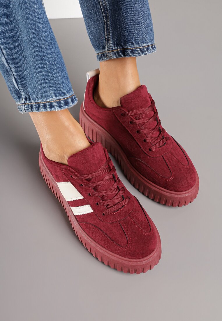 Bordowe Sneakersy na Tłoczonej Platformie z Paskami Rilasena