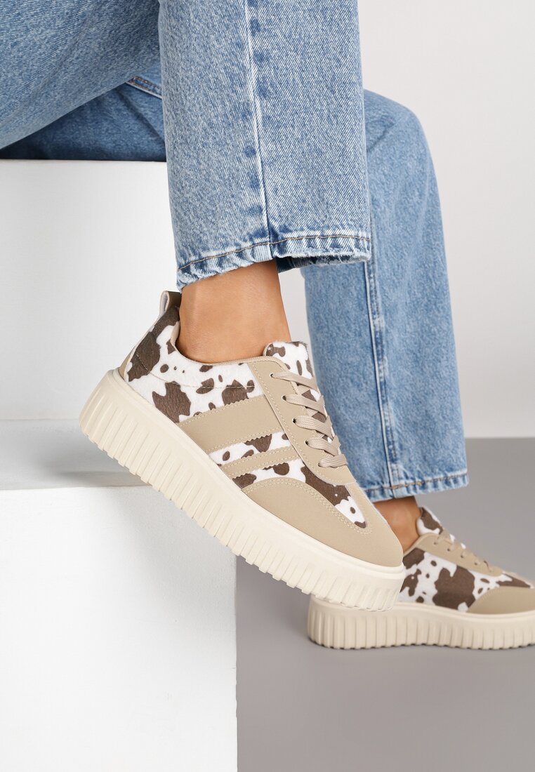 Czarno-Białe Sneakersy na Tłoczonej Platformie z Paskami Rilasena