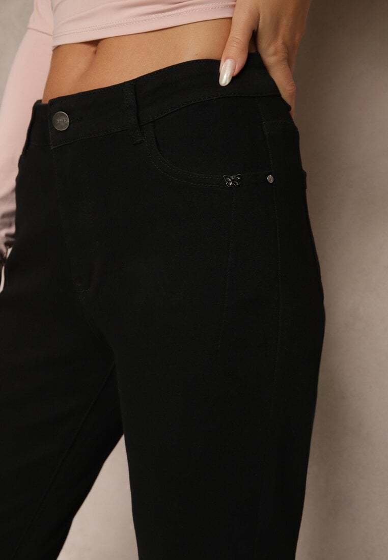 Czarne Jeansy Mom Fit w Klasycznym Stylu Bellaxia