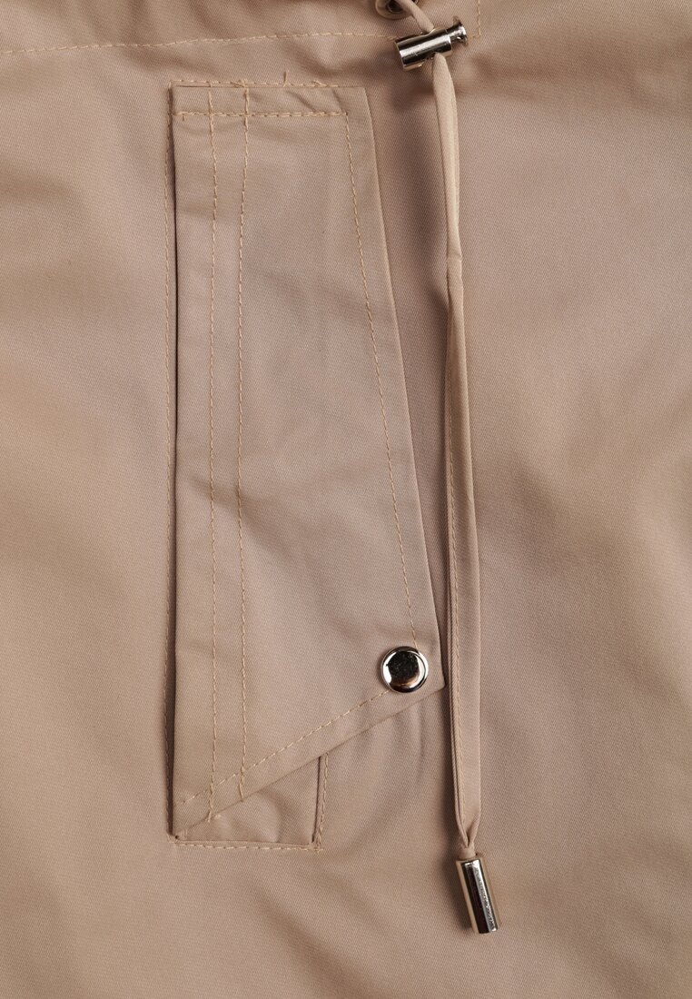 Ciemnobeżowa Kurtka Parka Ozdobiona Sznurkami przy Odpinanym Kapturze Loriballe