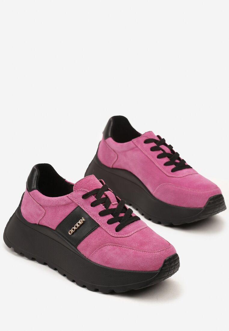 Różowo-Czarne Sneakersy na Platformie z Naturalnego Zamszu z Geometrycznym Wzorem i Napisem Latalissa