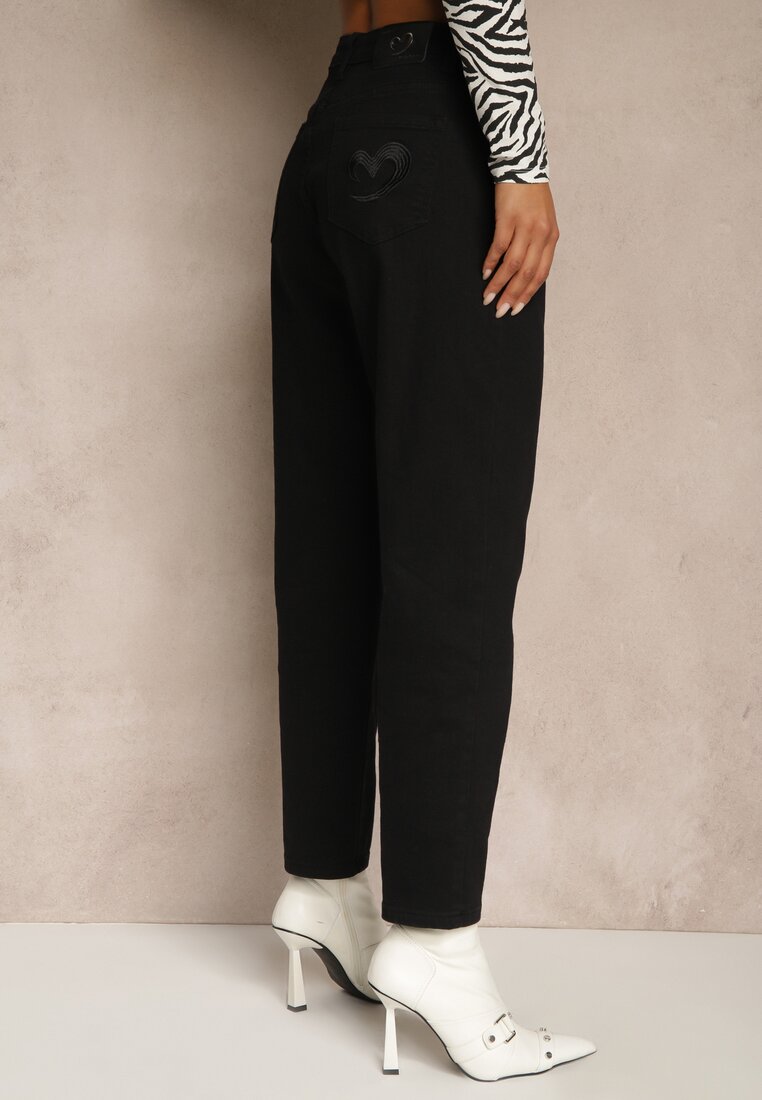 Czarne Jeansy Mom Fit Regular Waist Feselesa