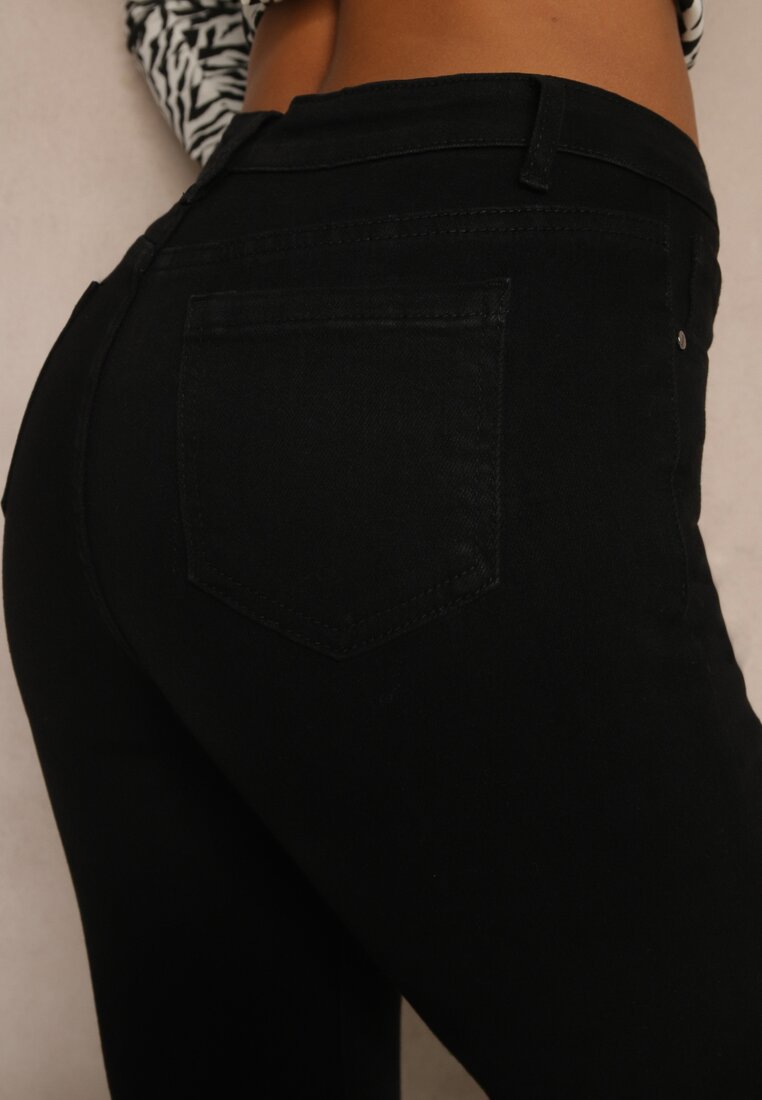 Czarne Jeansy Regular Waist o Fasonie Flare Vemia