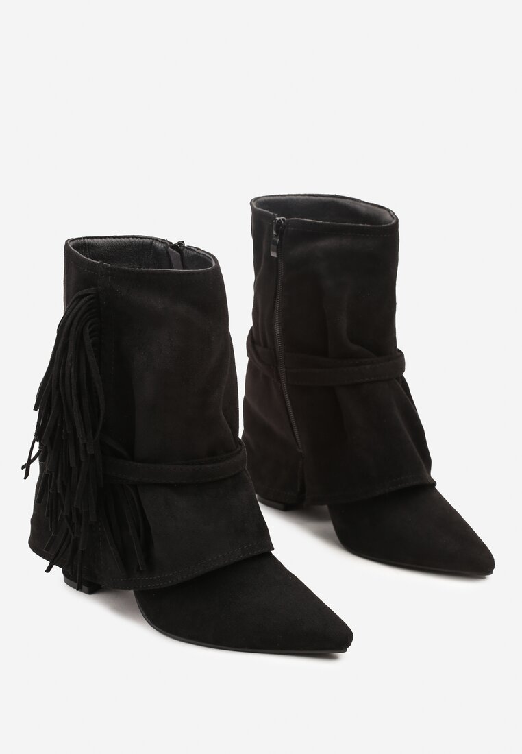 Czarne Botki Boho z Cholewką Imitującą Nogawkę i Frędzlami Zaslie