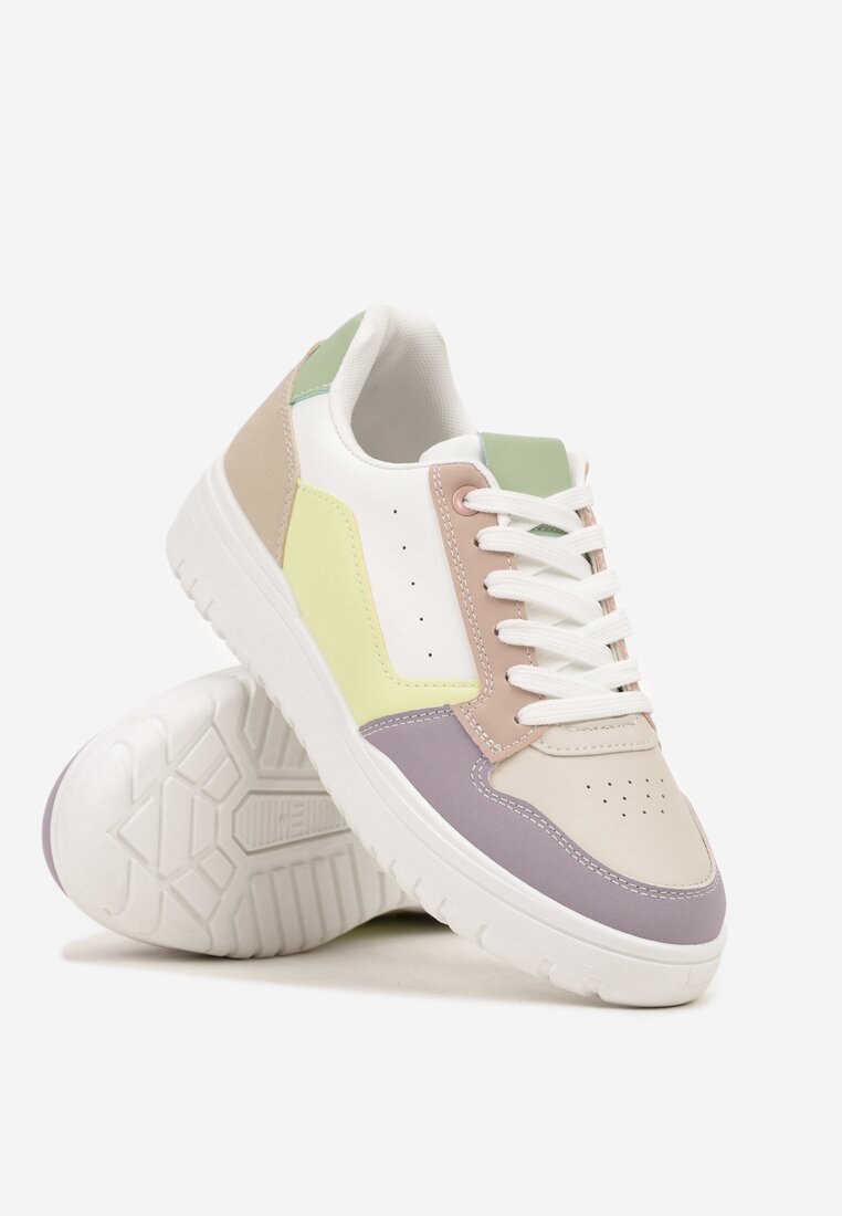 Fioletowe Sneakersy Ozdobione Perforacją i Geometrycznym Motywem Idariele