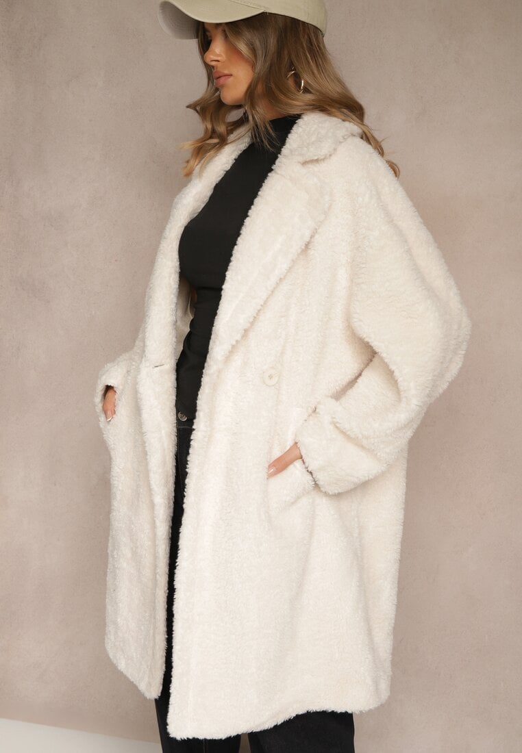 Biały Płaszcz Teddy o Dwurzędowym Kroju Oversize Azzena