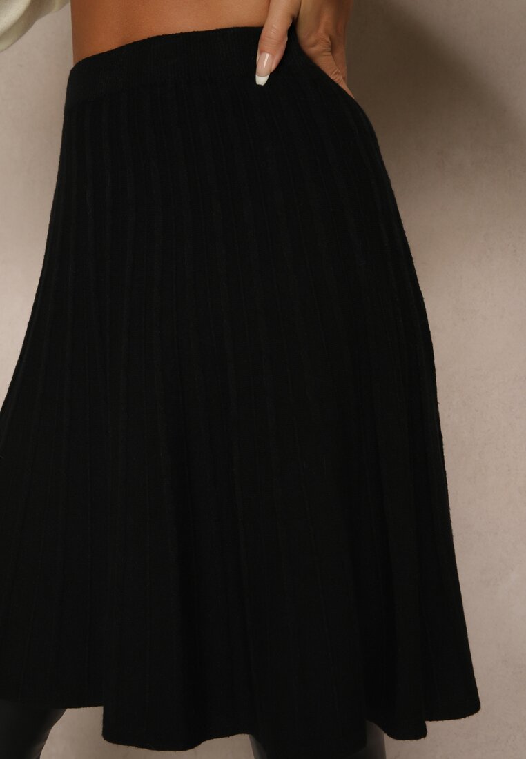 Czarna Spódnica z Kaszmirem o Rozkloszowanym Kroju High Waist Acrea