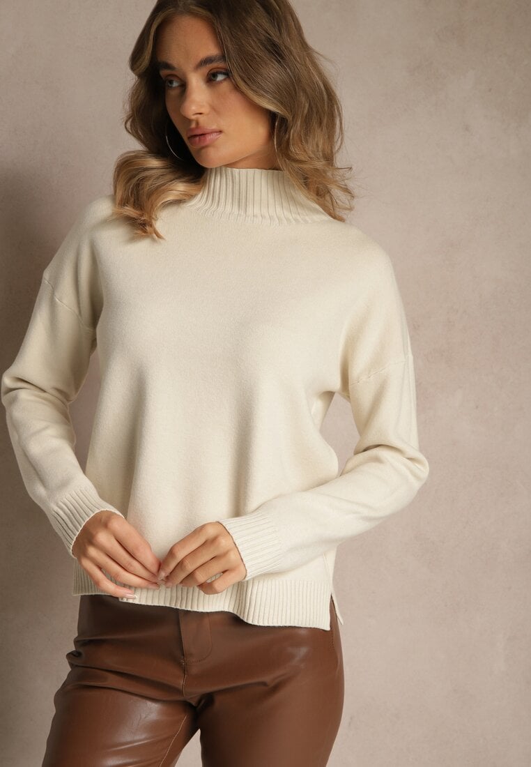 Jasnobeżowy Gładki Golf Casual Raliana