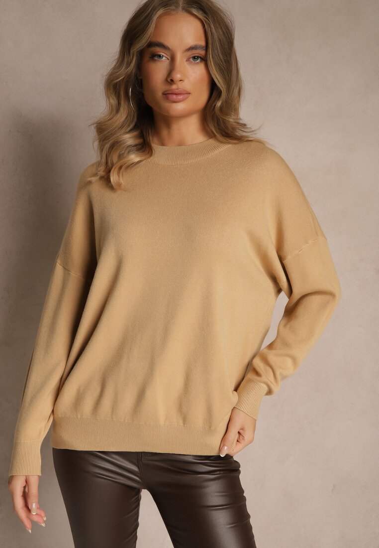 Brązowy Nietoperzowy Sweter w Minimalistycznym Stylu Raliava