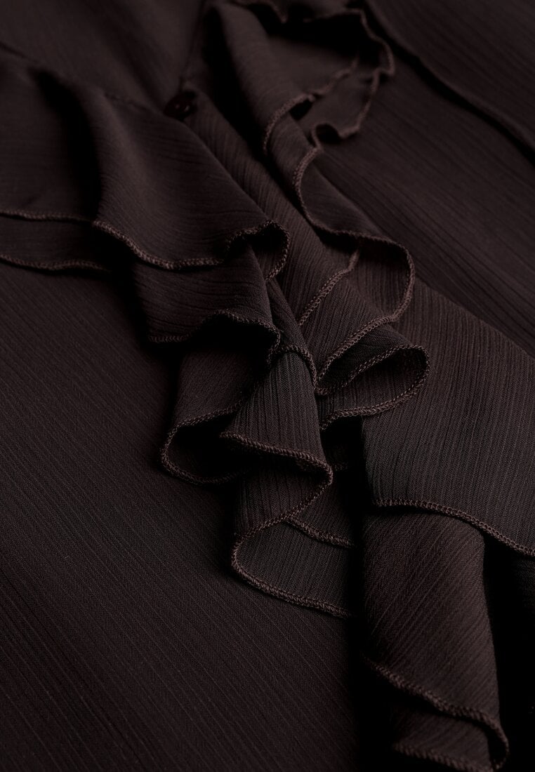 Brązowa Rustykalna Bluzka Zdobiona Falbankami i Wiązaniem przy Dekolcie Nerianna