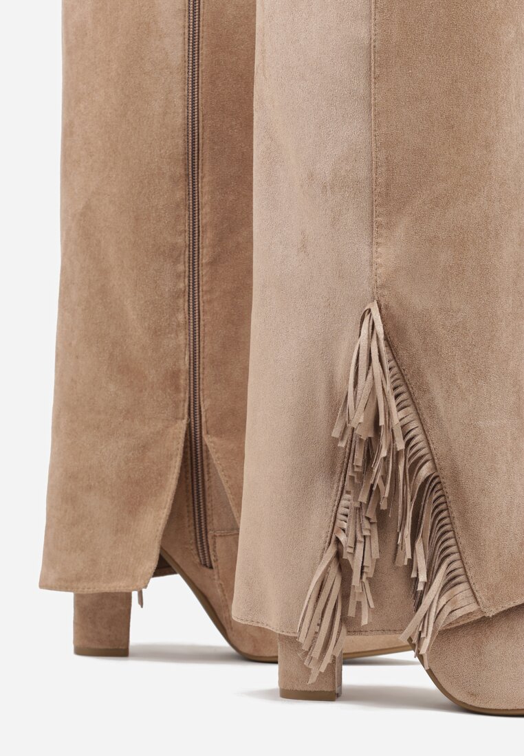 Ciemnobeżowe Kozaki na Słupkowym Obcasie z Cholewką Imitującą Nogawkę z Frędzlami Linafela