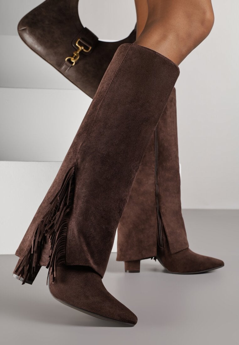 Brązowe Kozaki na Słupkowym Obcasie z Cholewką Imitującą Nogawkę z Frędzlami Linafela