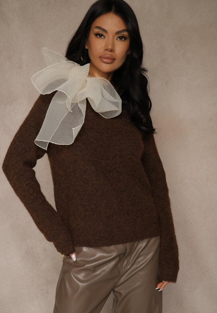 Brązowy Sweter z Dodatkiem Wełny Ozdobiony przy Szyi Wiązaniem Tusmele