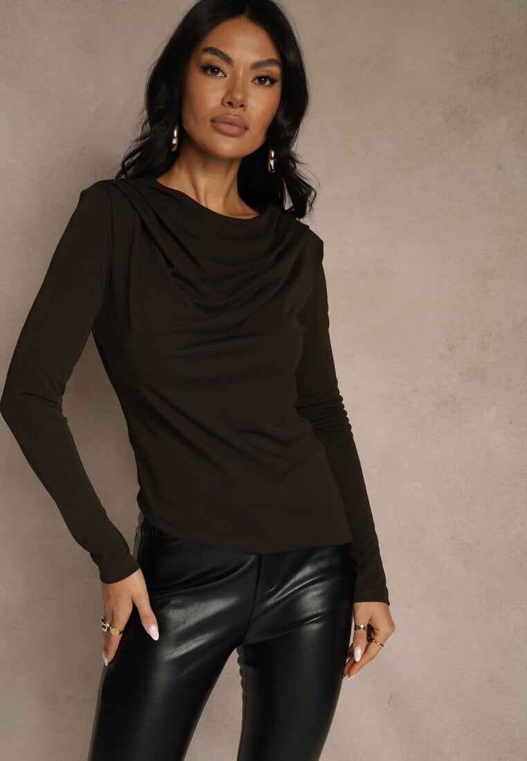 Brązowa Bluzka Longsleeve o Asymetrycznym Kroju z Poduszkami w Ramionach Tusandia