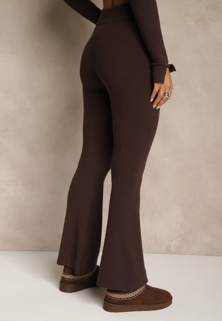 Brązowe Dzianinowe Spodnie z Wiskozą o Kroju Flare Zetene