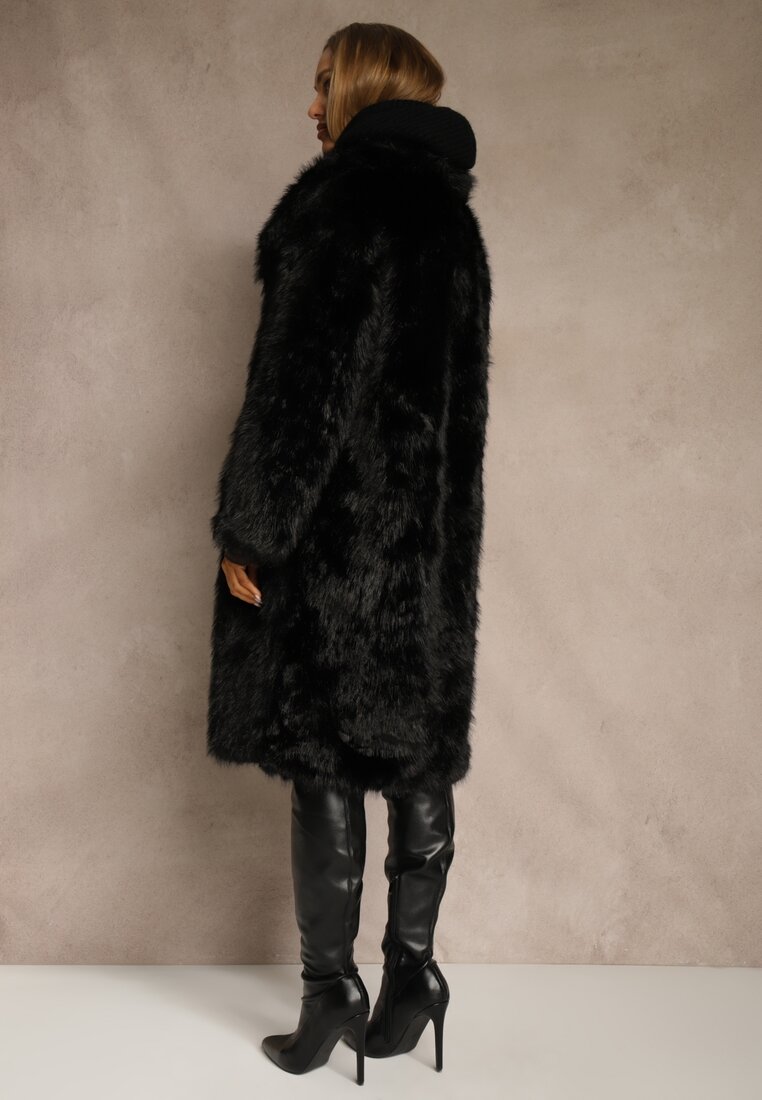 Czarny Płaszcz Futro o Jednorzędowym Kroju z Szerokim Kołnierzem Aweda