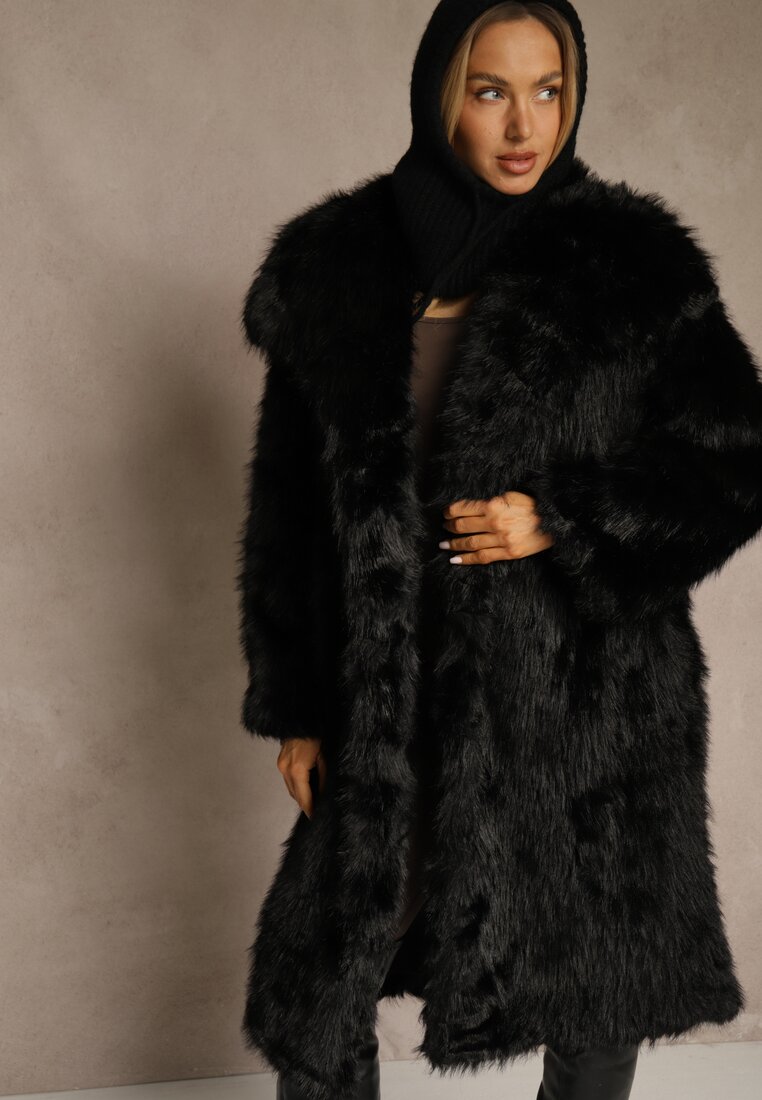 Czarny Płaszcz Futro o Jednorzędowym Kroju z Szerokim Kołnierzem Aweda
