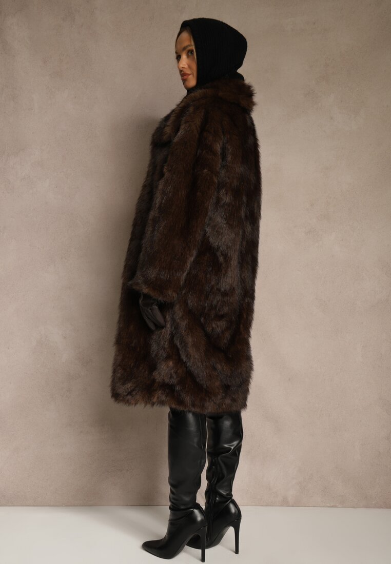 Brązowy Płaszcz Futro o Jednorzędowym Kroju z Szerokim Kołnierzem Aweda