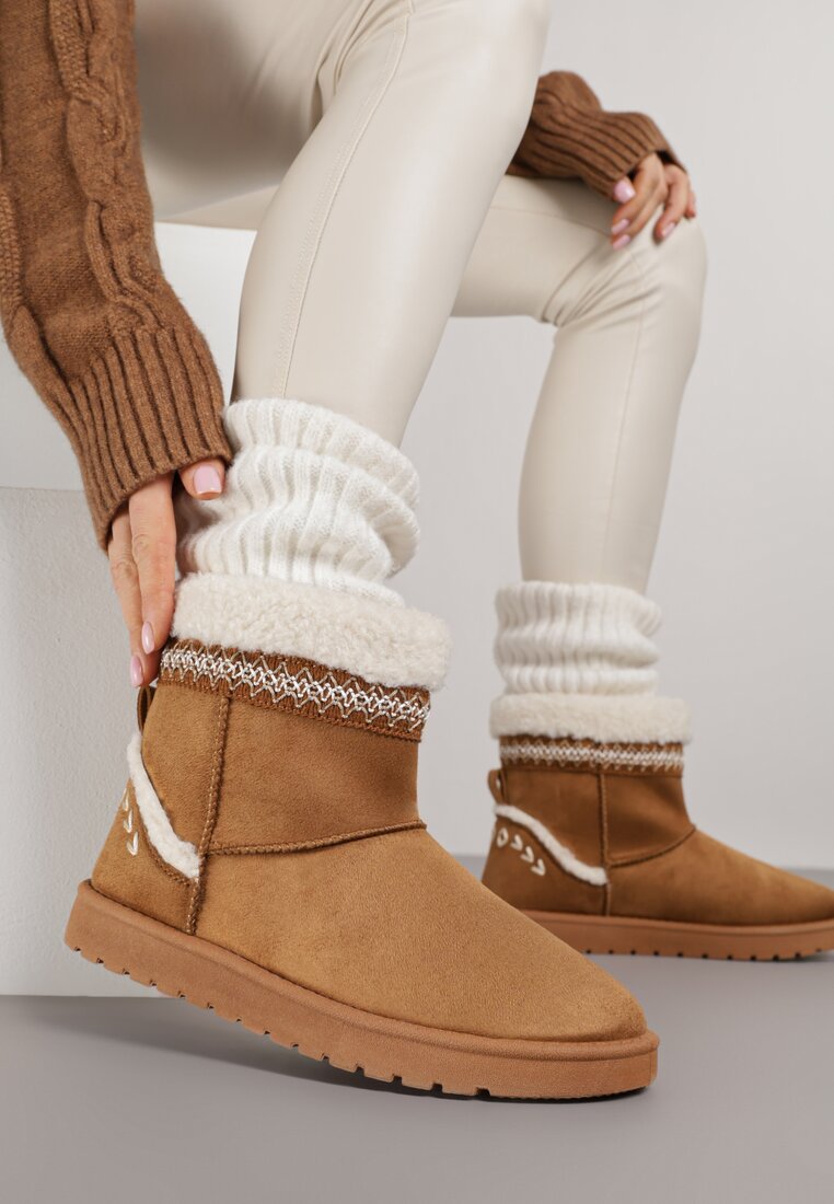 Brązowe Śniegowce o Wsuwanym Fasonie z Haftem i Futrem przy Cholewce Mevinadia