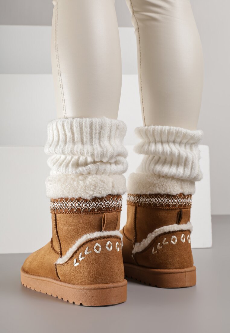 Brązowe Śniegowce o Wsuwanym Fasonie z Haftem i Futrem przy Cholewce Mevinadia